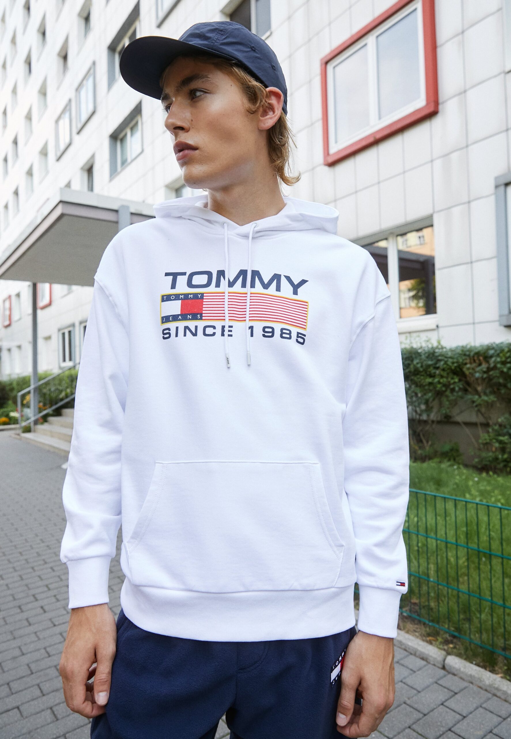 tommy-jeans-045smh-1.jpg