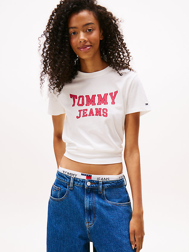 tommy-jeans-730kwh-1.jpg